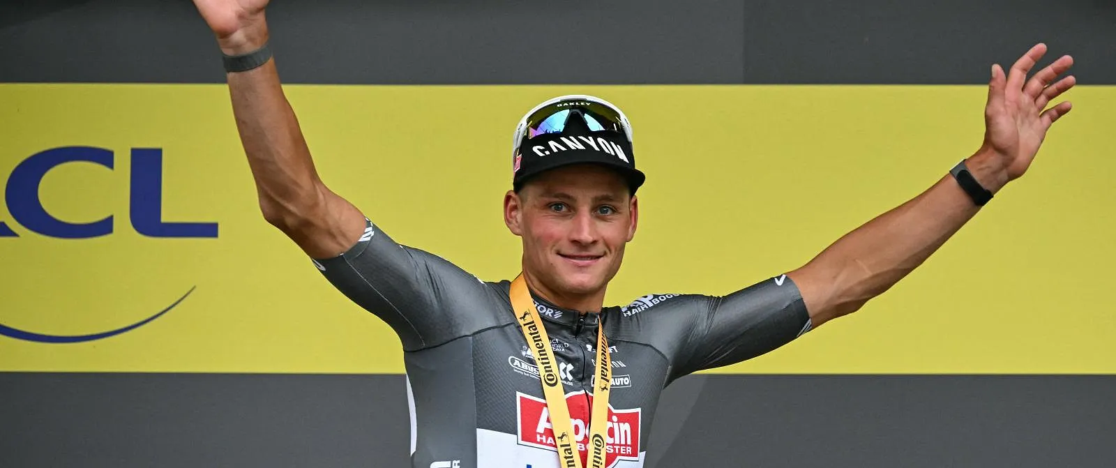 Circuit Het Nieuwsblad : Mathieu van der Poel lancera sa saison sur route au « Nieuwsblad » - Belga