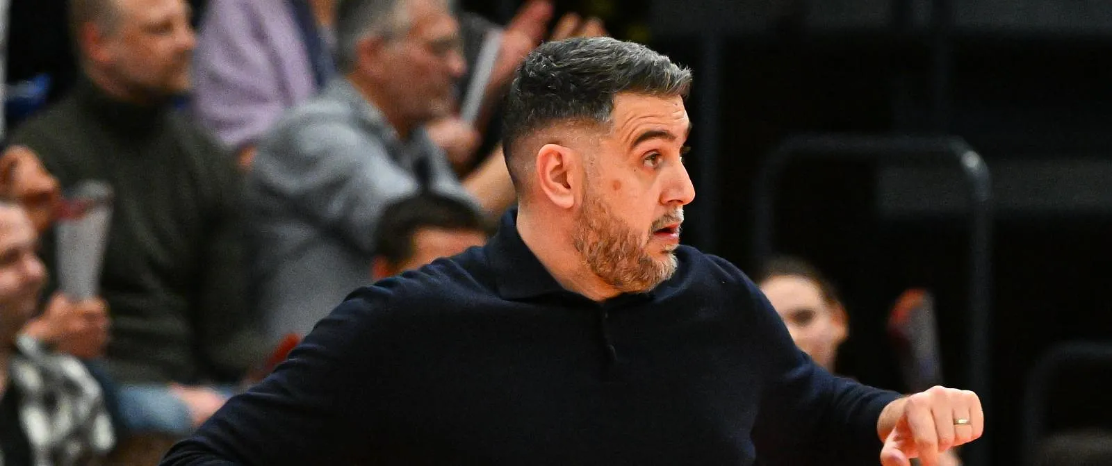 BNXT League : Ostende change d’entraîneur, Georgios Dedas est limogé - Belga