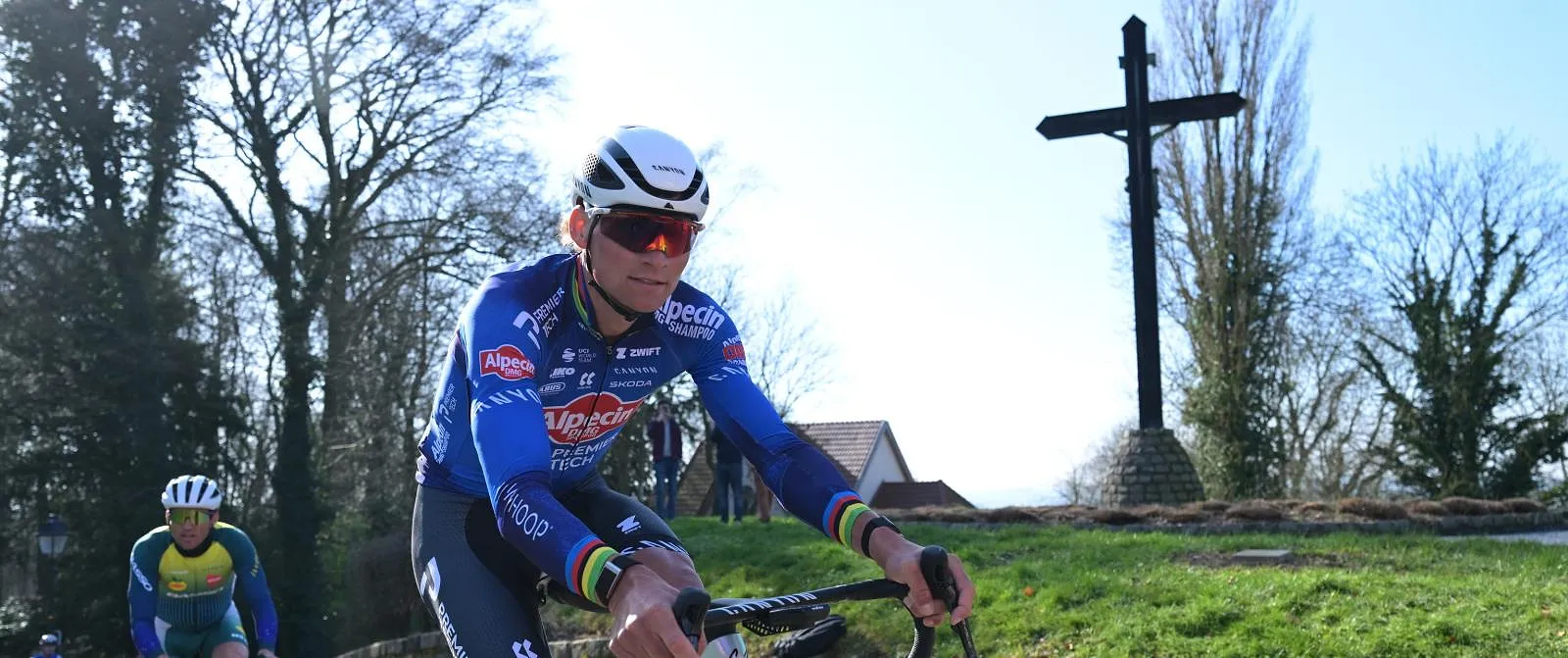 Van der Poel au départ de l’Omloop : « La décision n’a été définitivement prise que lundi » - Samuel Guadi