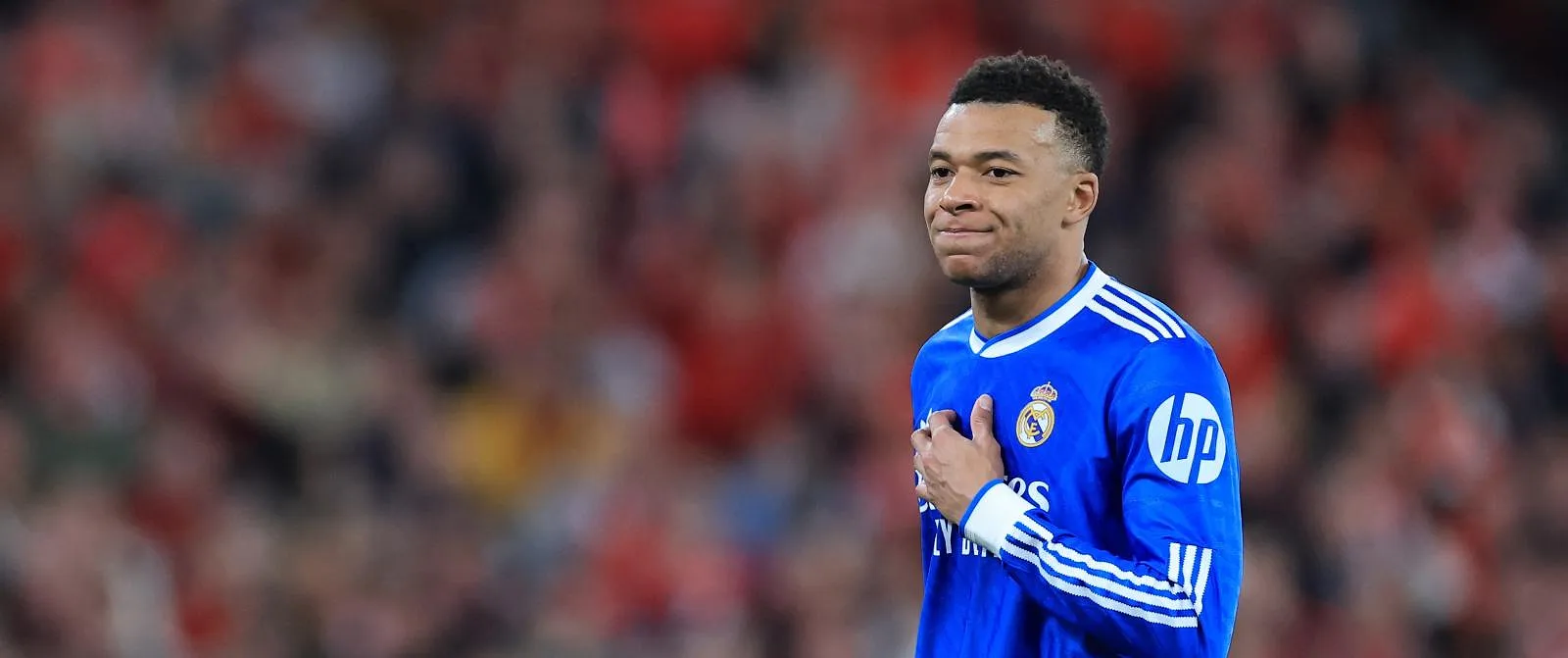 Kylian Mbappé a consulté un spécialiste pour son genou : voici quand il pourrait faire son retour ! - Tom Oliver