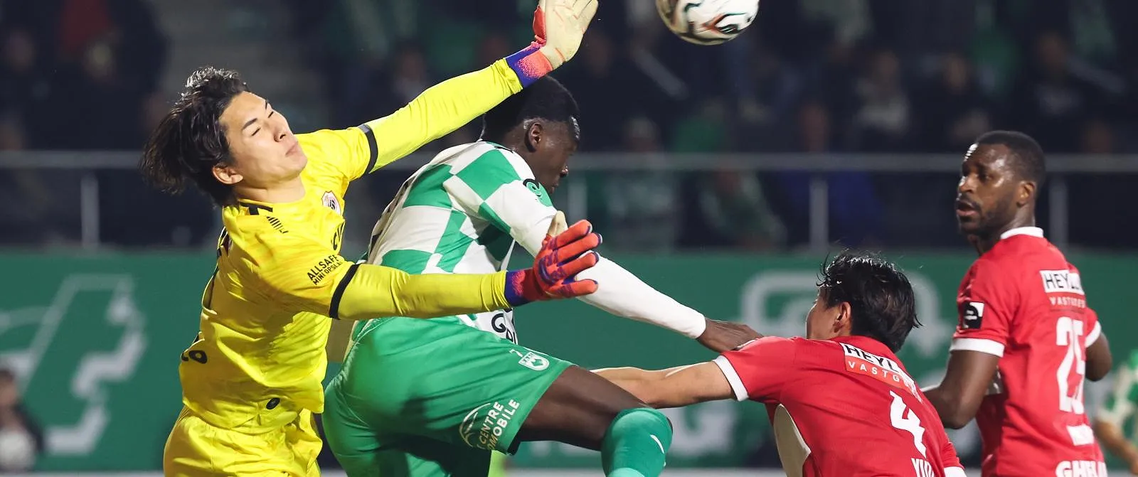 Au bout de l’ennui, l’Antwerp et La Louvière se quittent sur un match nul et vierge (0-0) - Belga