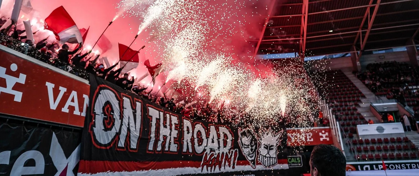 Euvrard ravi pour les supporters, « ceux dans le club qui méritent ce top 6 et qui en ont le niveau » - Jérôme Jordens