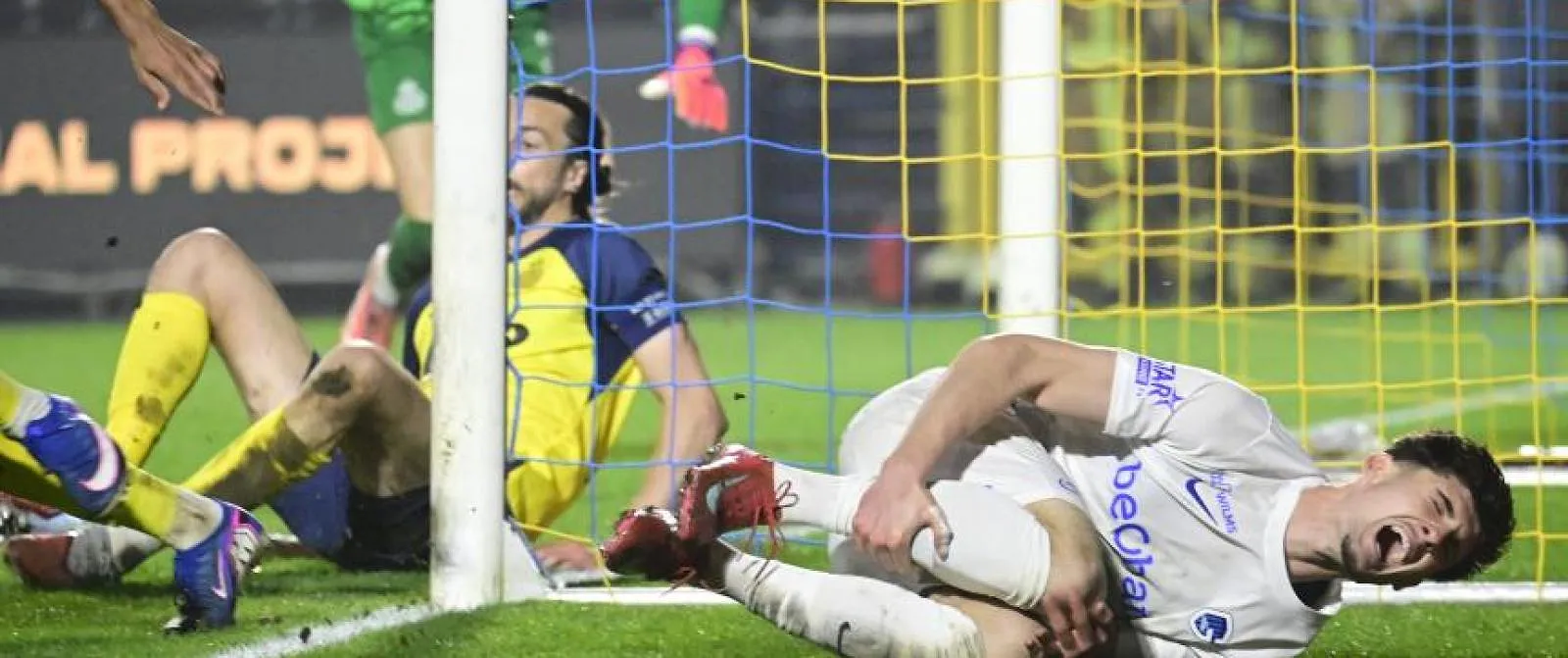 Le verdict est sans appel pour Jonathan Lardot sur la semelle de Burgess : exclusion - Samuel Guadi