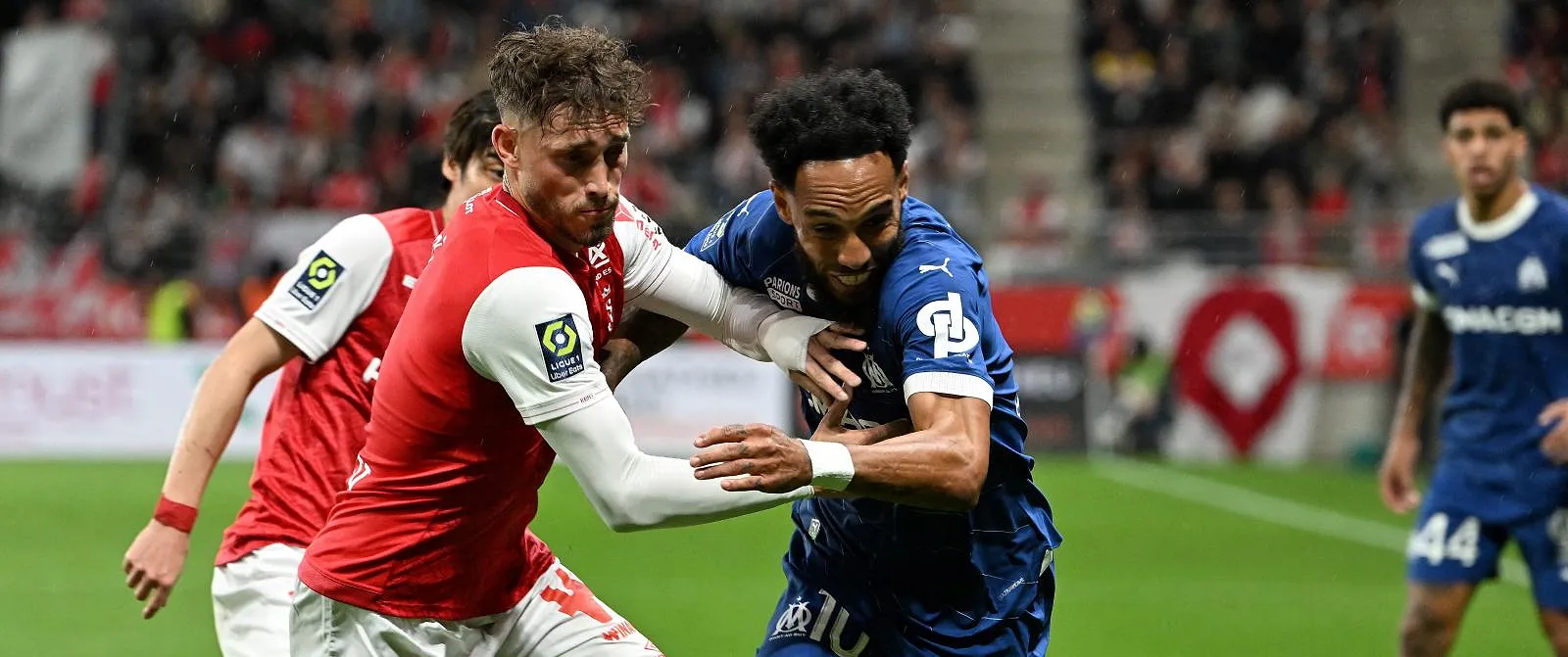 « Ça draine quelque chose en toi qui te suit à jamais » : Maxime Busi revient sur sa formation au Standard - Jérôme Jordens