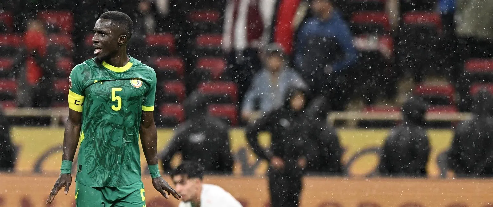 « Je m’engage personnellement à regrouper les médailles et peut-être les rendre au Maroc » : Idrissa Gueye tente d’apaiser les tensions de la finale de la CAN - Guillaume Jans