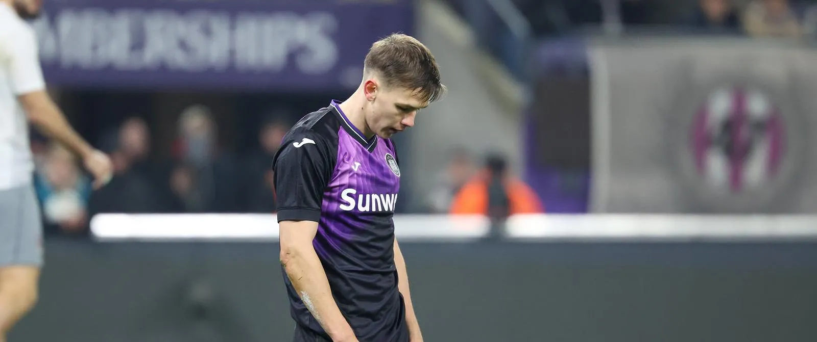 Coup dur pour Anderlecht : Danylo Sikan va devoir se faire opérer ! - Tom Oliver