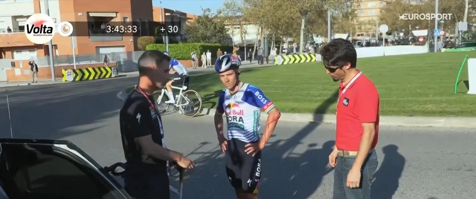 Le directeur sportif de Remco Evenepoel inquiet : « Pas impossible qu’il doive abandonner  » - Tom Oliver