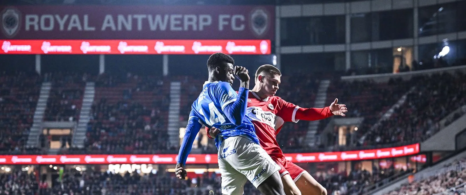Un doublé de Daan Heymans permet à Genk de parfaitement lancer ses play-offs à l’Antwerp - Belga