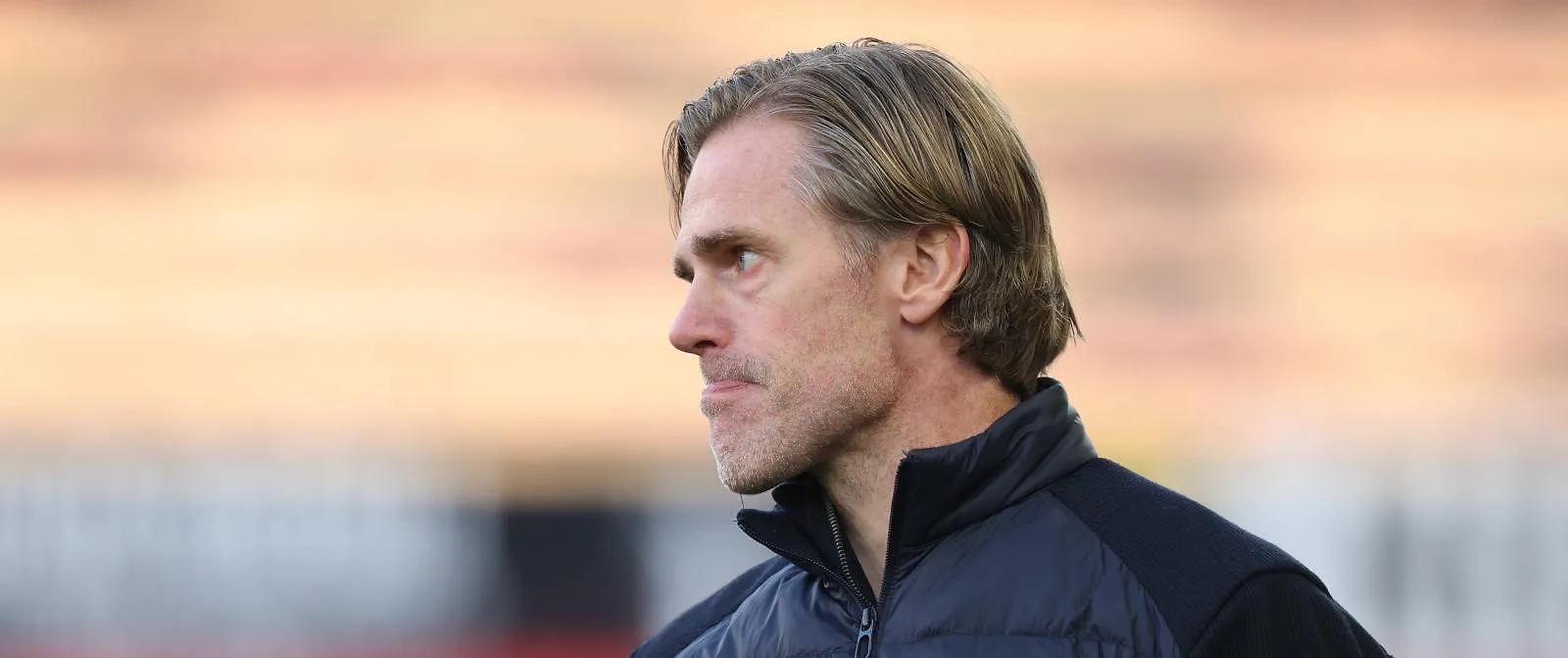 Coup de tonnerre à Charleroi : Hans Cornelis est démis de ses fonctions - Jérôme Jordens