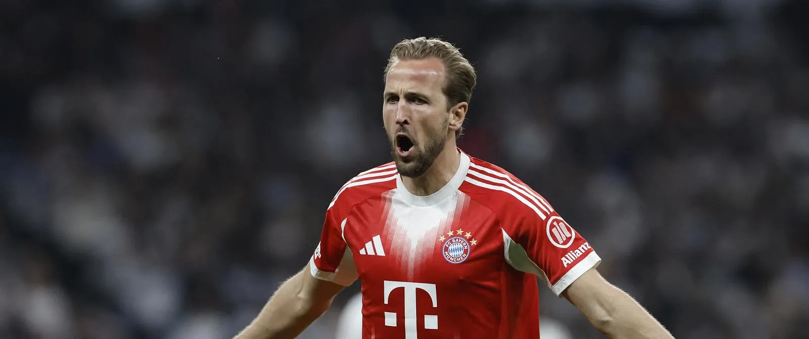 Le Bayern prend une option sur la qualification, Arsenal marque le but victorieux en fin de match - Belga