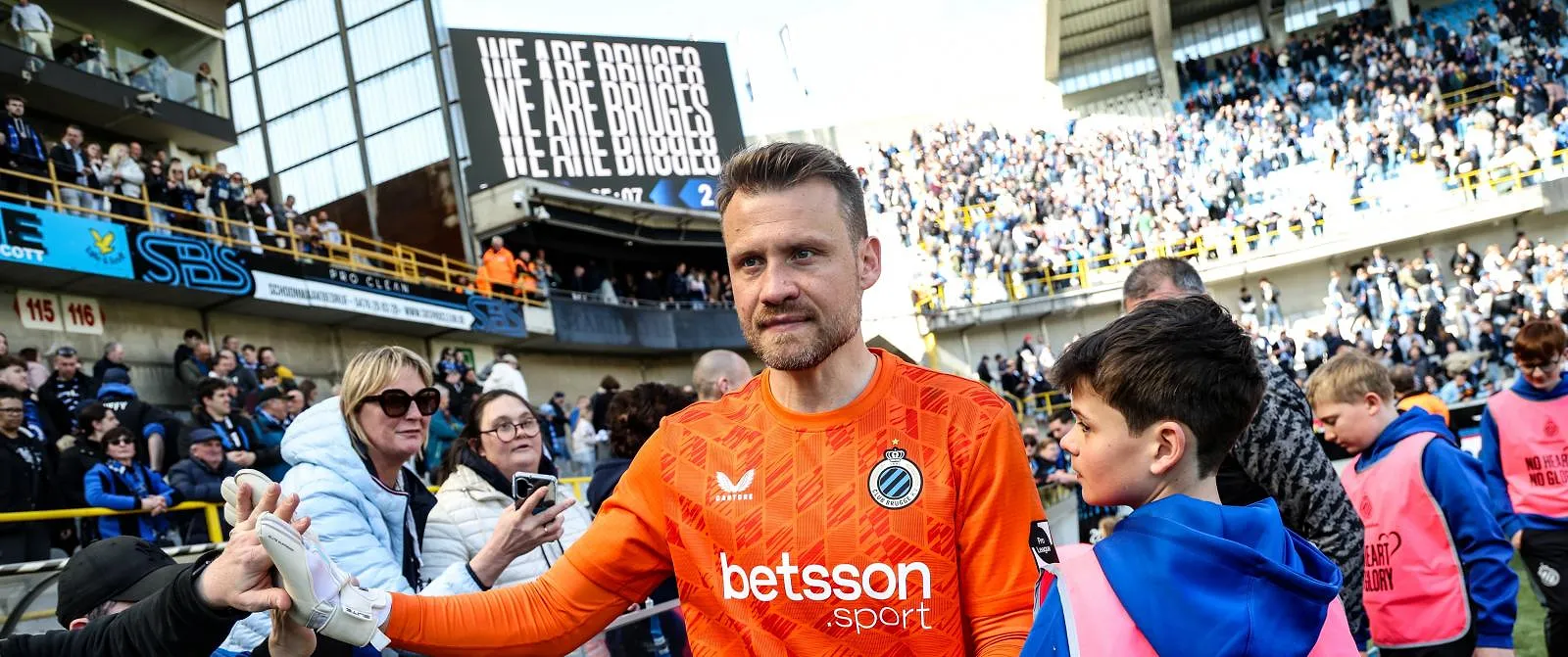 Simon Mignolet s’est blessé et va manquer plusieurs semaines de compétitions ! - Samuel Guadi