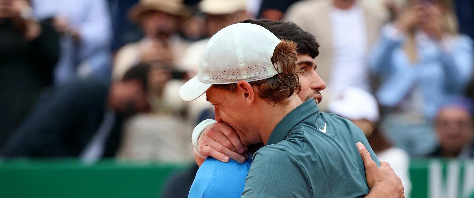 Carlos Alcaraz se confie sur sa relation avec Jannik Sinner : « On ne sort pas dîner, mais… » - Tom Oliver