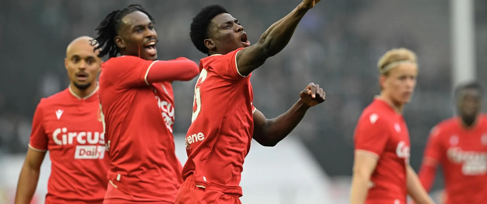 « On méritait de gagner », « Le banc a fait la différence » : les réactions après Charleroi-Standard - Guillaume Jans