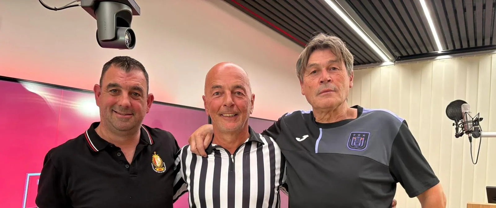 Course au titre, Anderlecht, Standard… : Marc Delire préface les affiches du week-end dans Top Prono avec deux fans ! - Tom Oliver