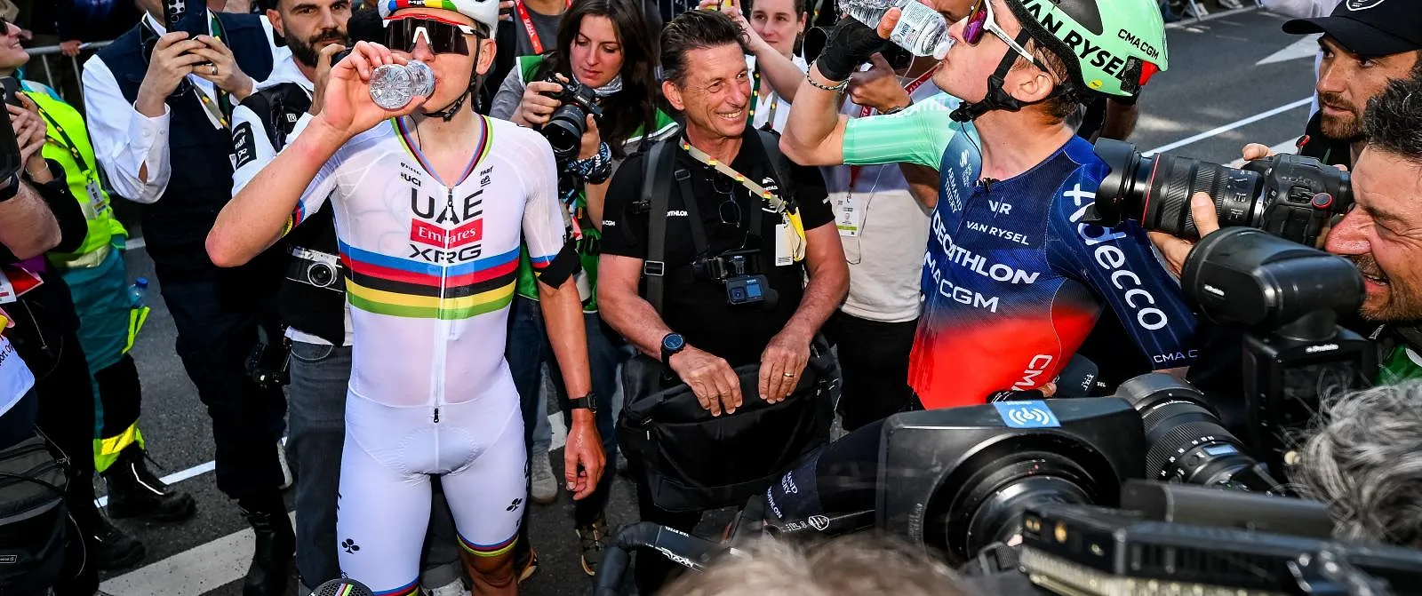 « Dans ma tête je me préparais déjà au sprint », « Le rythme était dingue » : les réactions de Tadej Pogacar et Paul Seixas après leur superbe duel - Guillaume Jans