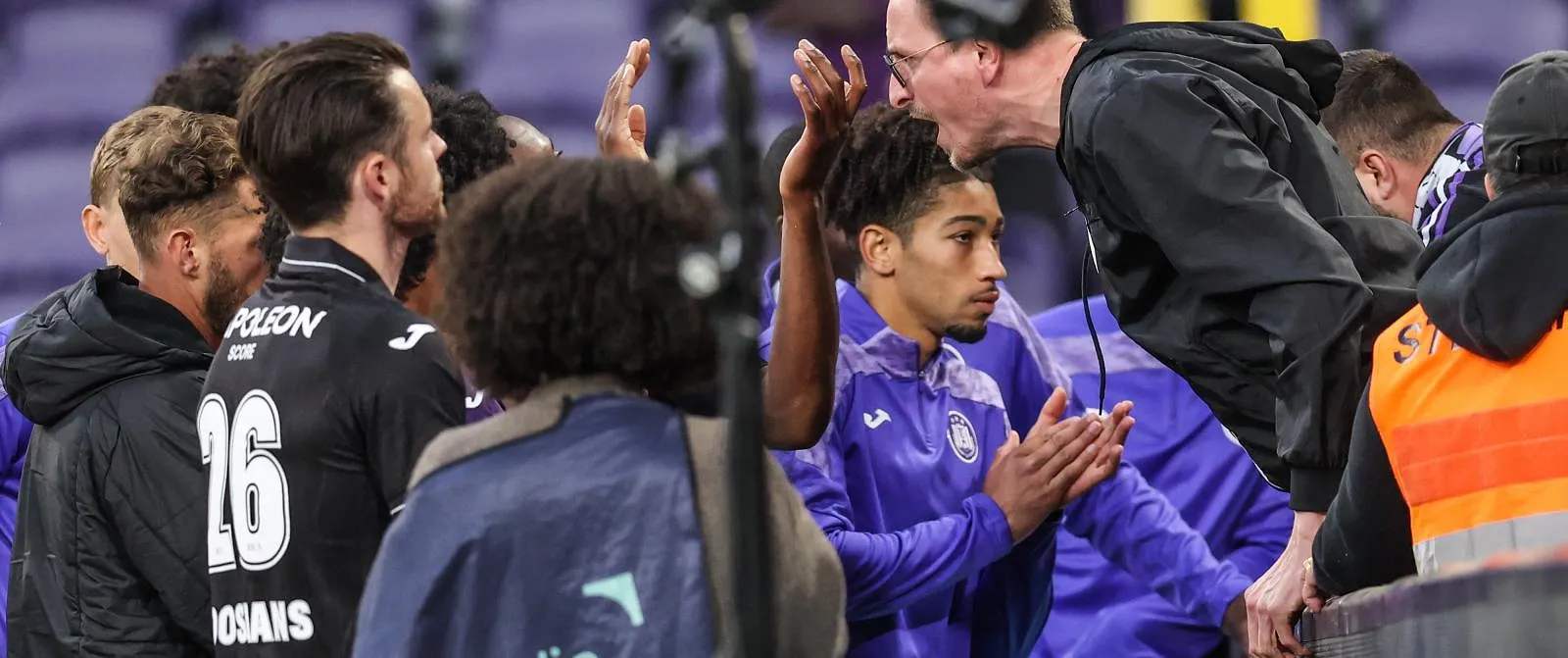 « On sentait que quelque chose de bien pouvait venir », « Rien à nous reprocher sur la mentalité » : Anderlecht positif malgré la défaite contre l’Union - Guillaume Jans