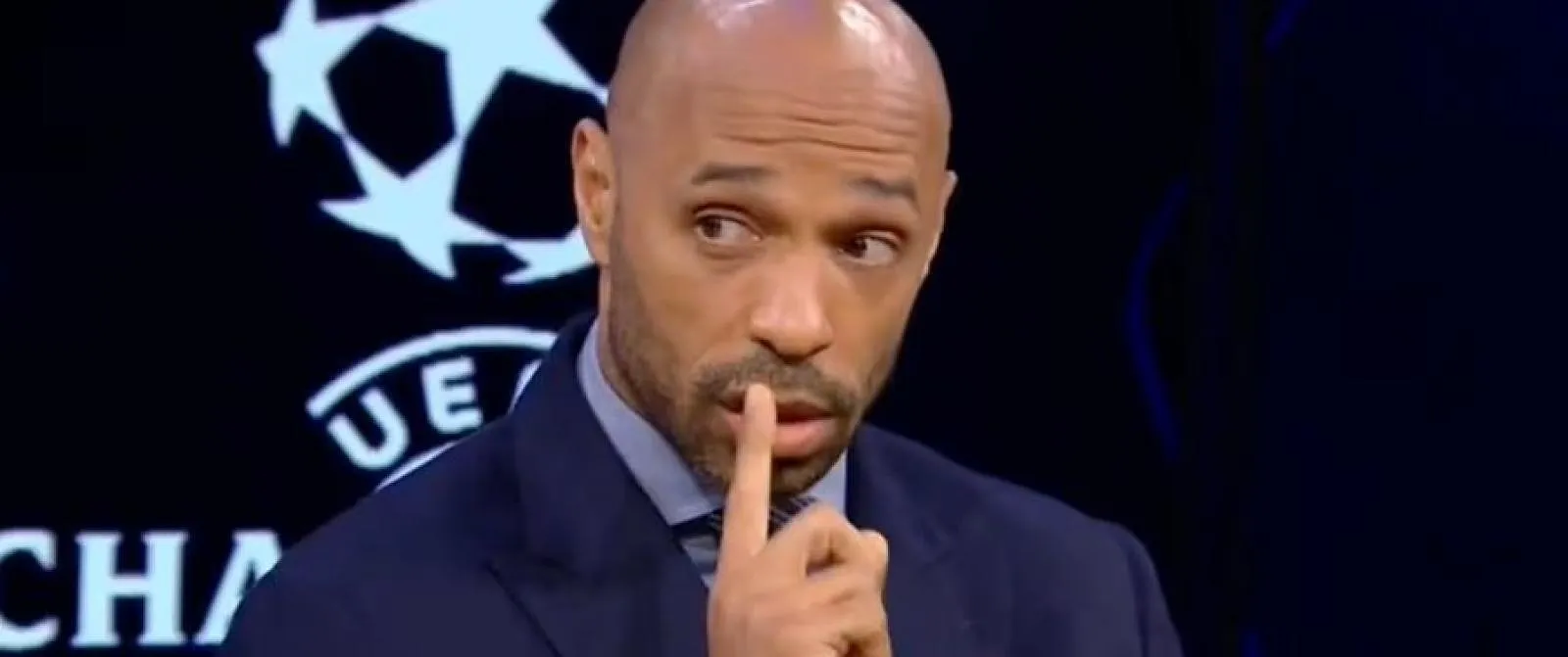 « C’est un tout autre niveau » : quand Thierry Henry compare l’Arsenal d’aujourd’hui à celui des Invincibles - Guillaume Jans