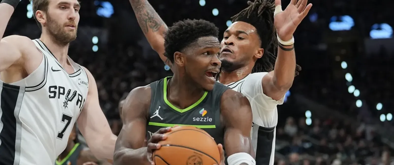 NBA : les Spurs claquent les Wolves et recollent à 1-1, les Knicks s’imposent de nouveau contre les Sixers - Belga