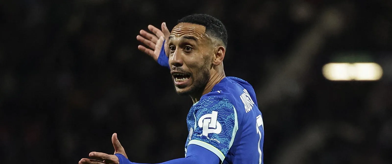Polémique à l’OM : Aubameyang est exclu du groupe après avoir utilisé un extincteur sur un membre du staff pendant la mise au vert - Jérôme Jordens