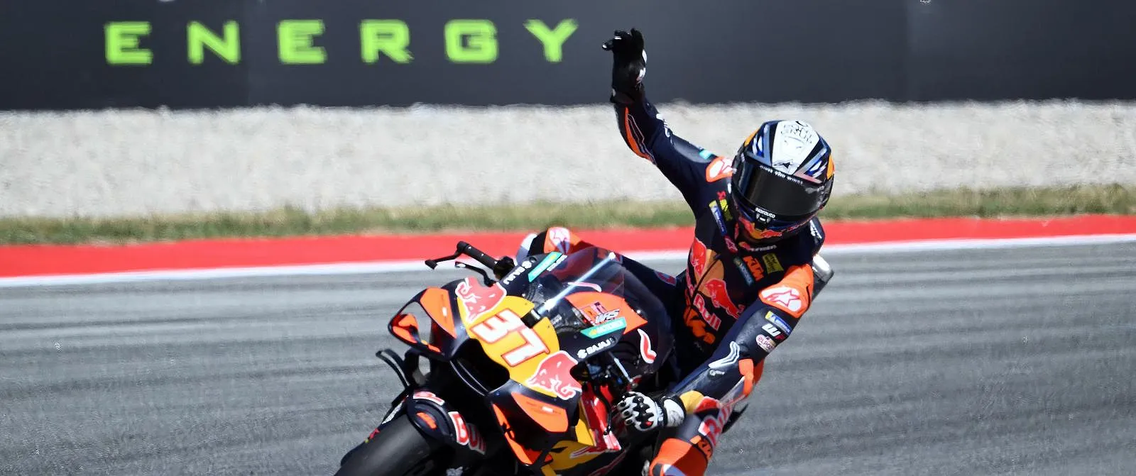 MotoGP : Pedro Acosta décroche la pole position en Catalogne - Belga
