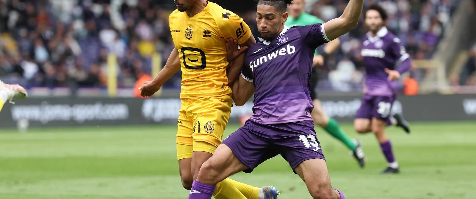 « Ne pas perdre est un point positif » : Nathan Saliba satisfait du point arraché contre Malines - Guillaume Jans