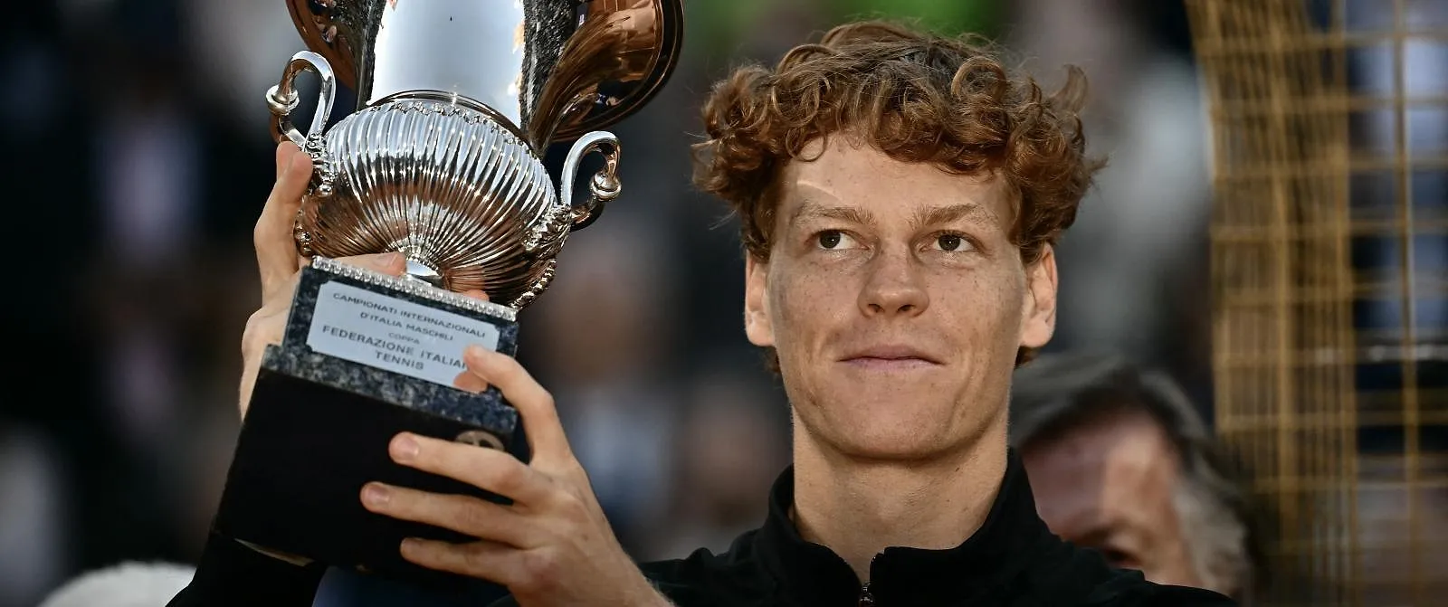 « Du mal à l’accepter » : Jannik Sinner revient sur sa déconvenue en finale de Roland-Garros 2025 - Samuel Guadi
