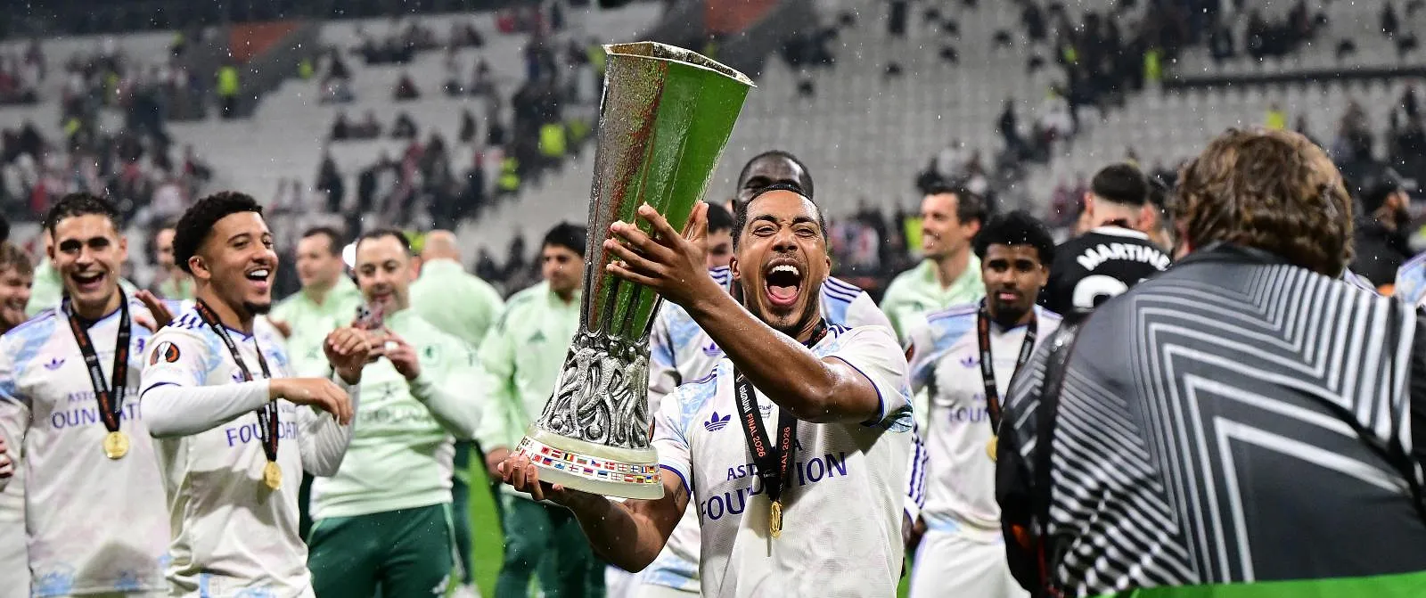 Youri Tielemans aux anges après le succès d’Aston Villa en Europa League : « C’est merveilleux » - Belga