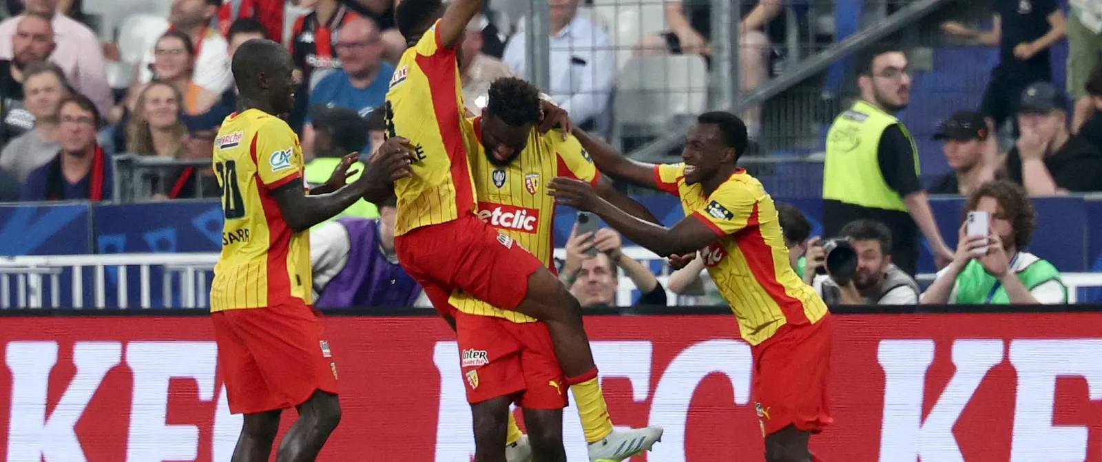 Historique : Lens remporte la Coupe de France pour la première fois face à Nice (3-1) ! - Belga