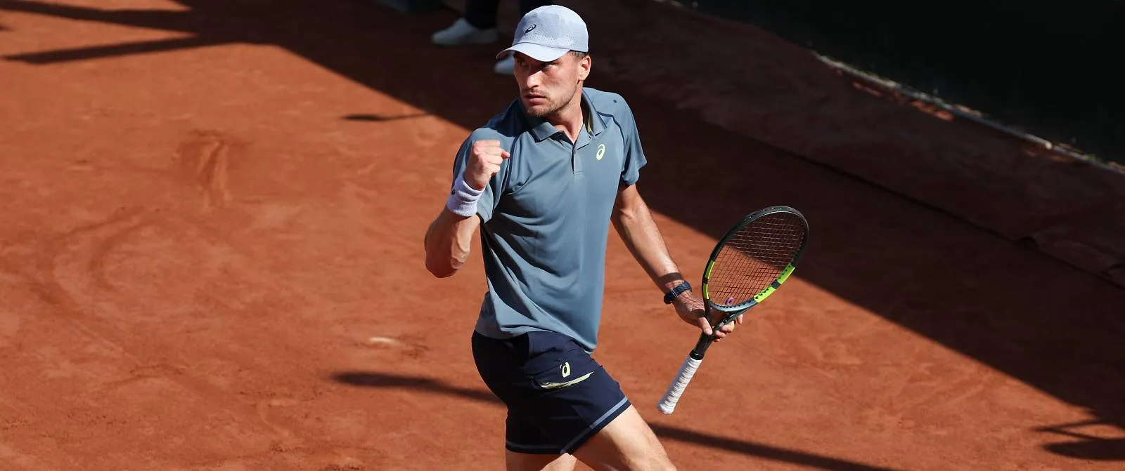 Raphaël Collignon s’impose sans difficulté en trois sets au premier tour de Roland-Garros - Belga