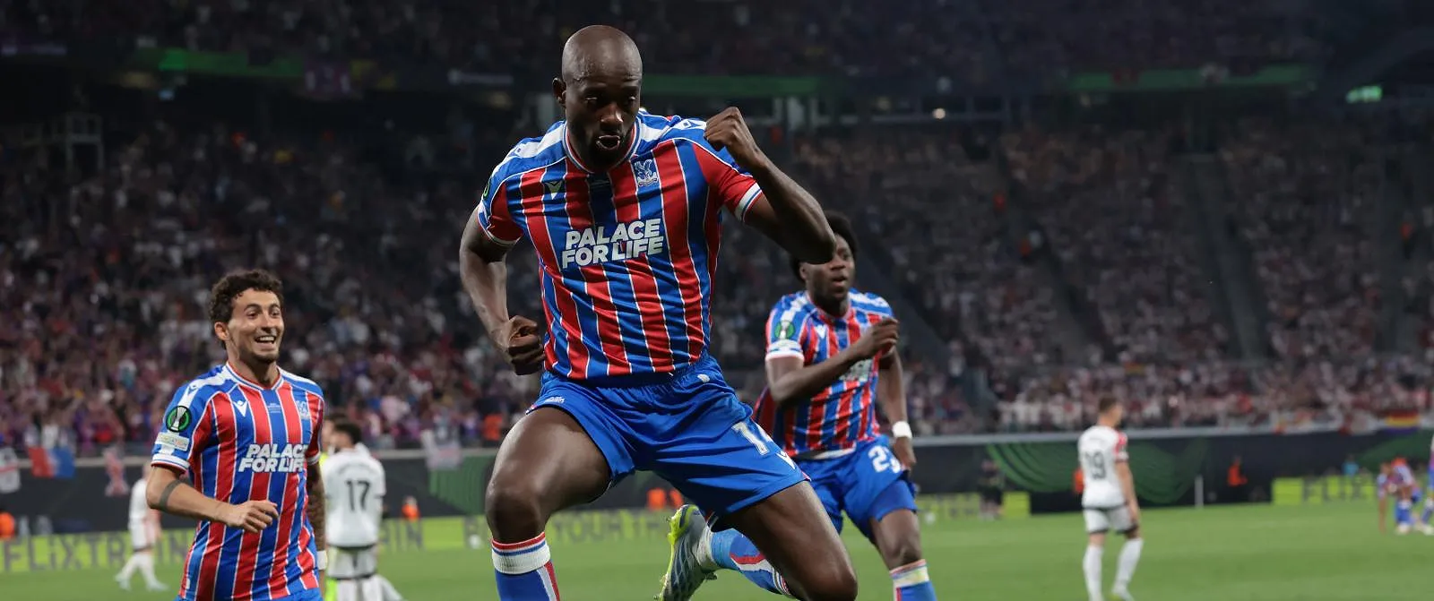 Crystal Palace remporte la Conference League contre le Rayo Vallecano (1-0) - Belga