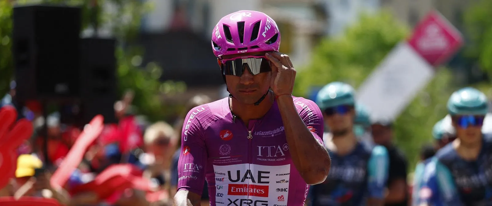 Abandon sur le Giro : Jhonatan Narvaez ne repartira pas avec le maillot cyclamen - Belga