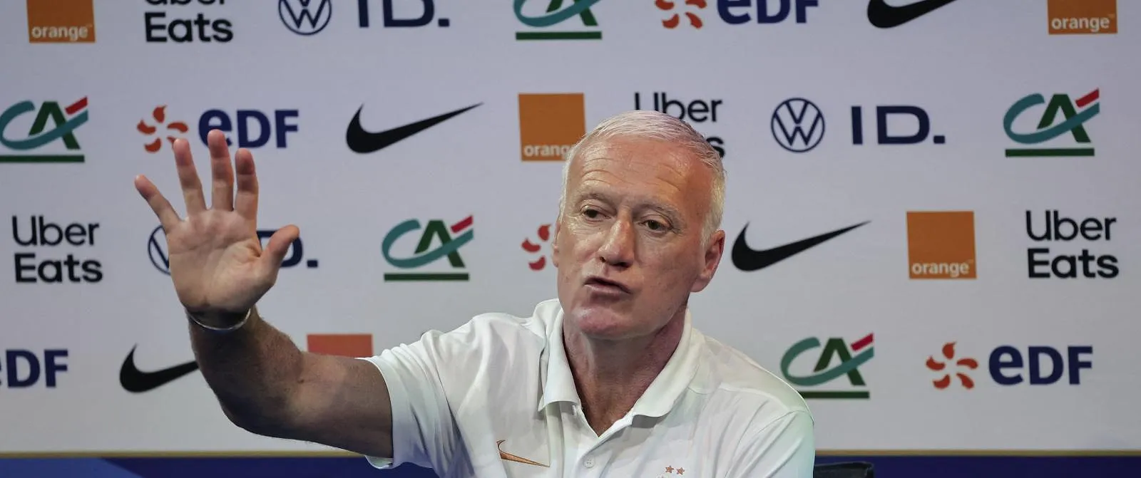 « On nous voit déjà en finale, ça ne me plaît pas du tout » : Deschamps se méfie de l’excès de confiance - Jérôme Jordens