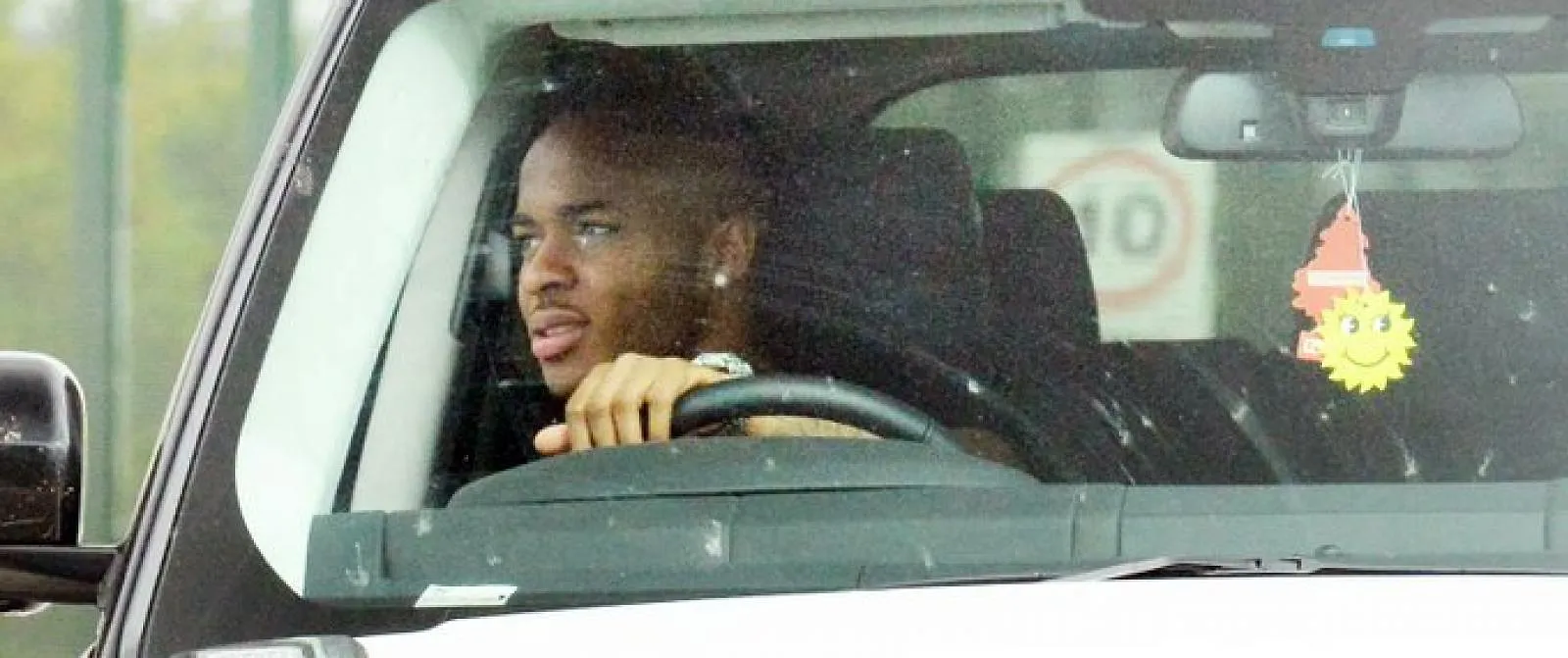 Après le crash de sa Lamborghini, Raheem Sterling arrêté pour prise de stupéfiants - Guillaume Jans