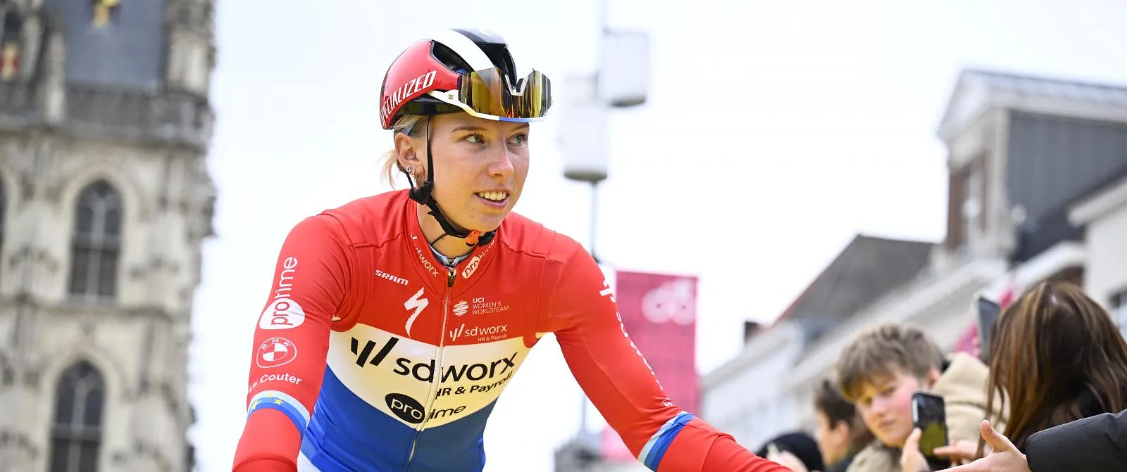 Giro Donne : Lorena Wiebes exclue pour un vélo non conforme, Elisa Balsamo premier maillot rose - Belga