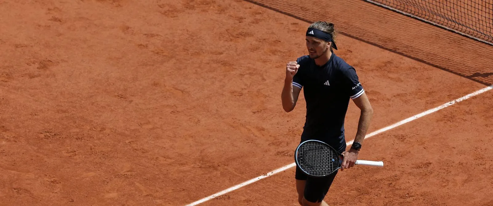 Roland-Garros : Zverev domine Mensik en demi-finale et n’est plus qu’à un succès de son premier titre en Grand Chelem - Belga
