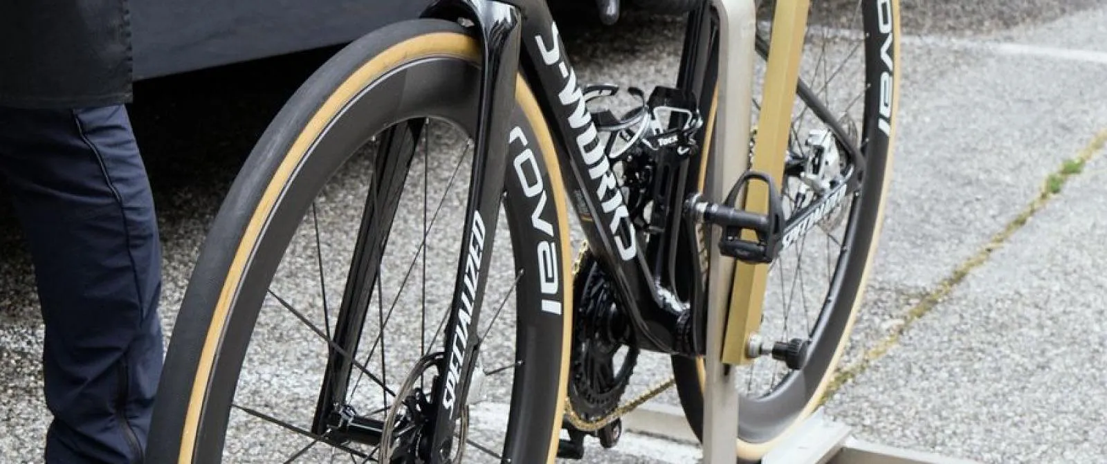 Son vélo aperçu, Remco prendra-t-il finalement part au Tour Auvergne-Rhône-Alpes ? - Guillaume Jans