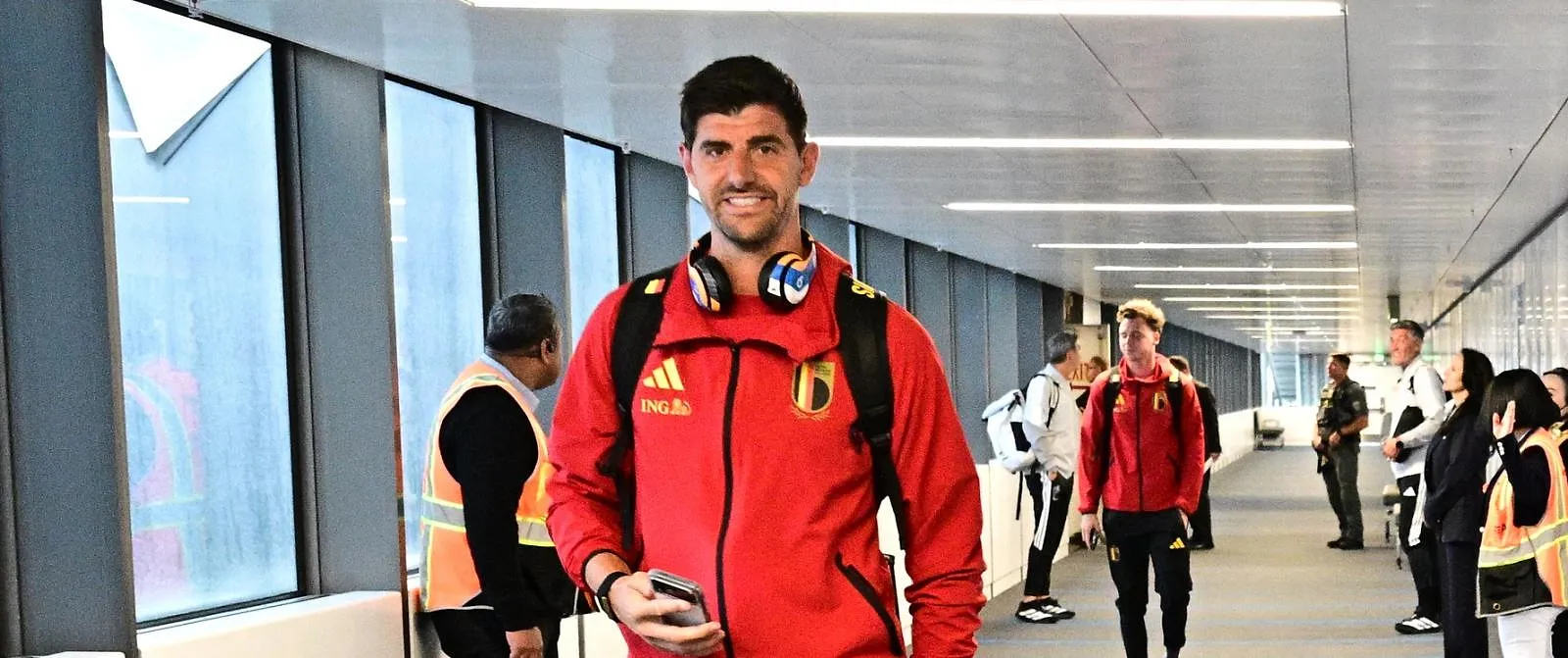 L’aventure commence : les Diables ont atterri à Seattle après un peu moins de dix heures de vol (photos) - Belga