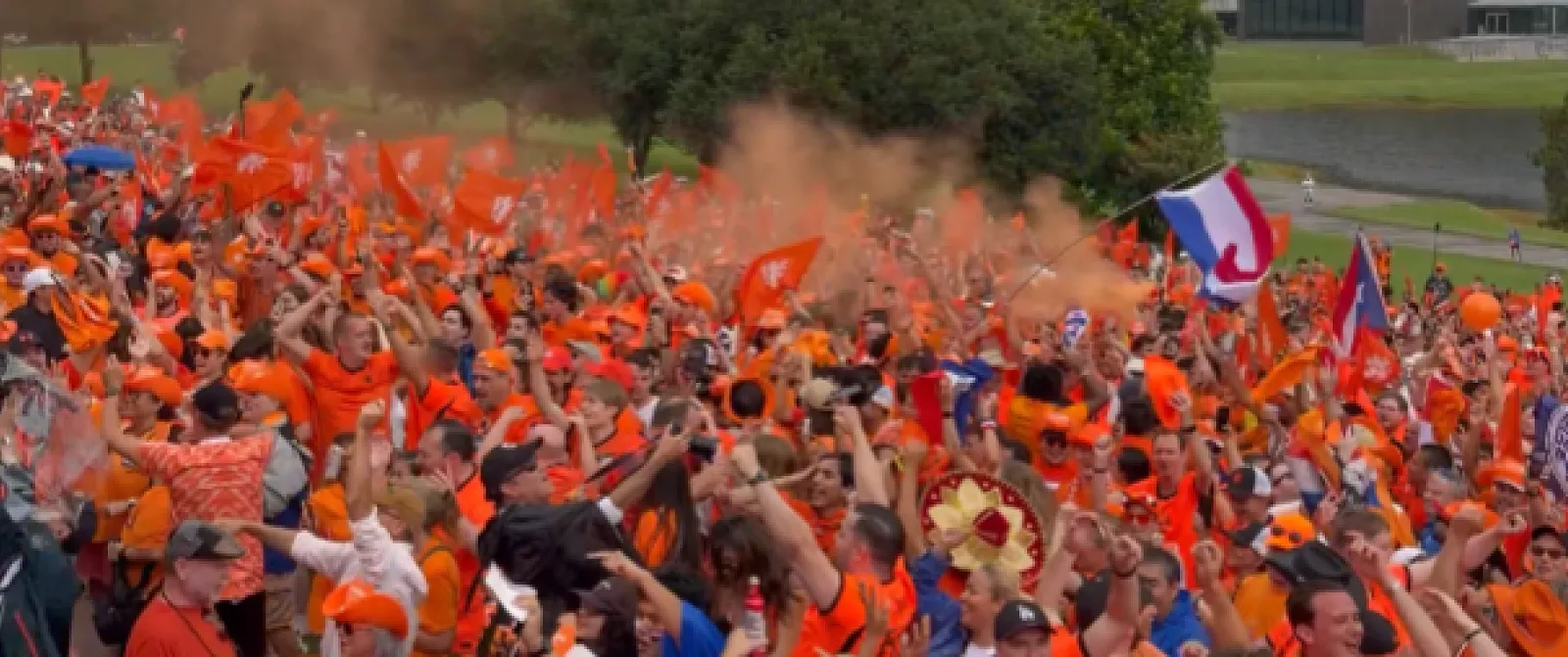 Coupe du monde : les supporters des Pays-Bas mettent une ambiance de folie aux États-Unis ! (vidéos) - Circus Daily