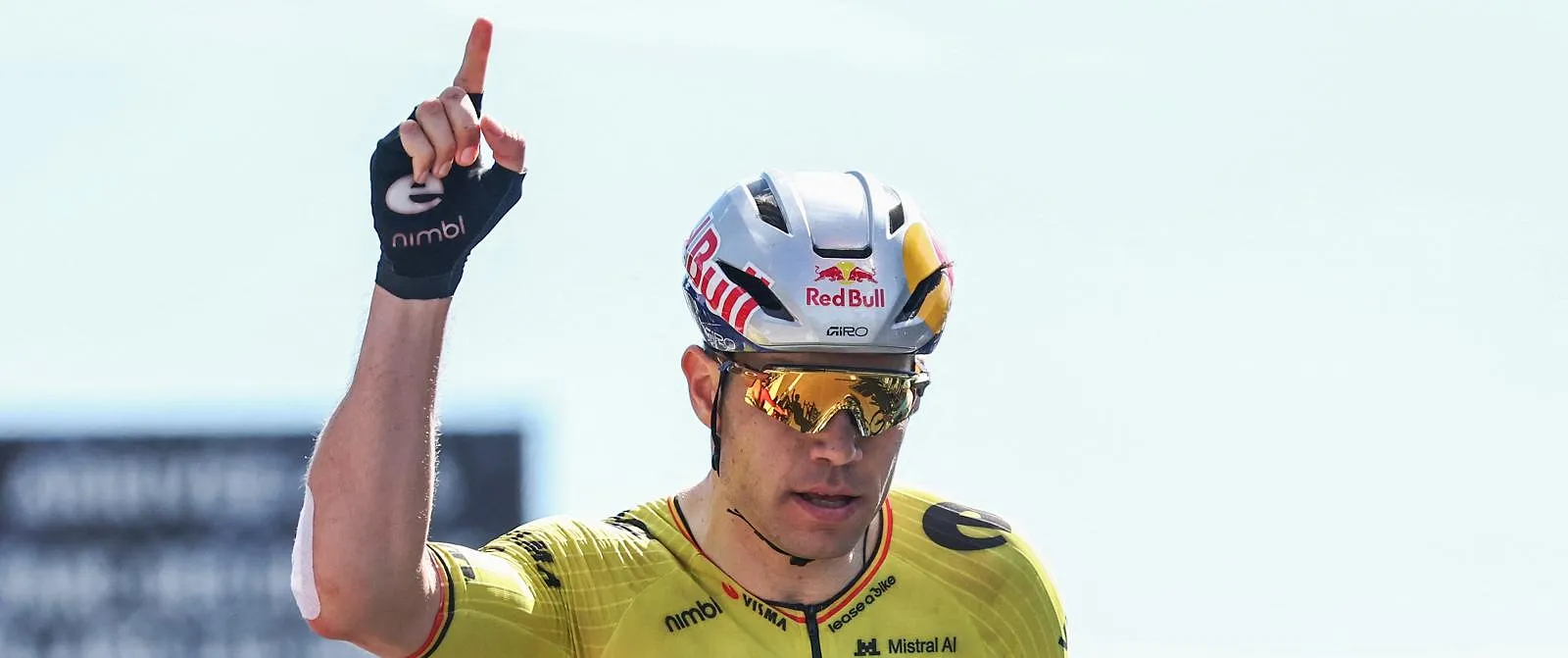 « J’ai peur que la chute de trop arrive plus vite » : Philippe Gilbert s’inquiète pour Wout van Aert - Jérôme Jordens