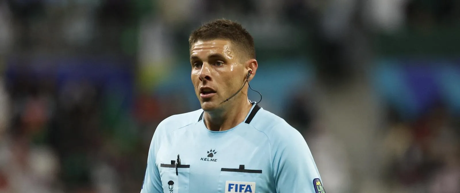 Coupe du monde 2026 : un arbitre australien accusé d’avoir fait un signe associé au mouvement suprémaciste blanc - Belga