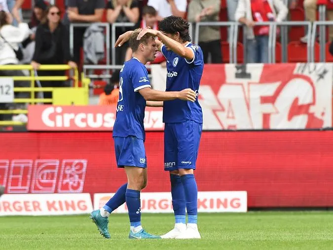 Pro League : la Gantoise, réduite à dix, renverse l’Antwerp au Bosuil