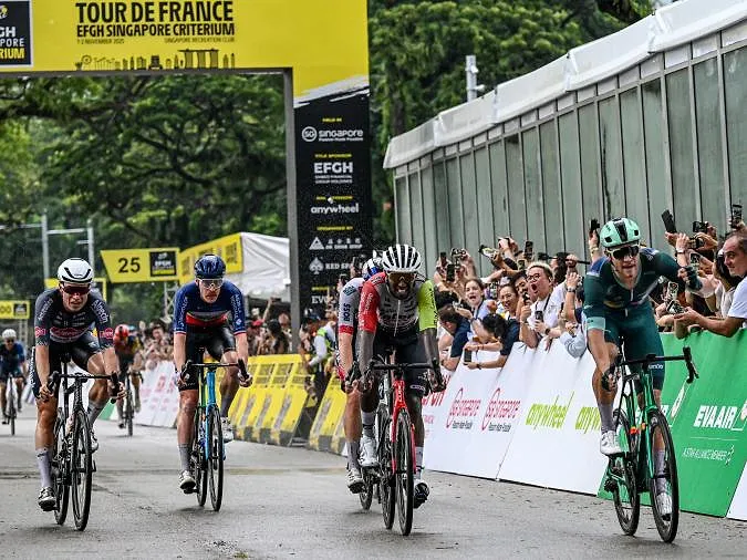 Jasper Philipsen 3e du critérium « Tour de France » de Singapour remporté par Jonathan Milan