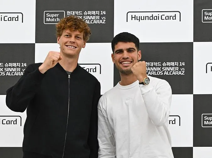 « Ce serait marrant de partager le court d’une manière différente » : Sinner et Alcaraz bientôt associés en double ?