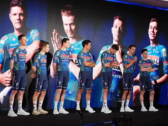 Jasper Stuyven vise les victoires d’étapes sur le Giro et le Tour en 2026