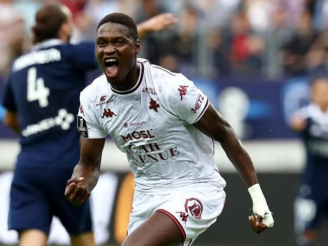 Le Club de Bruges a déjà ciblé le remplaçant de Joel Ordóñez