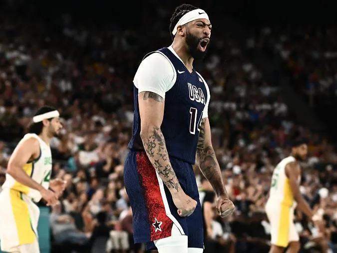 Un an après le trade de Doncic, Dallas envoie Davis à Washington