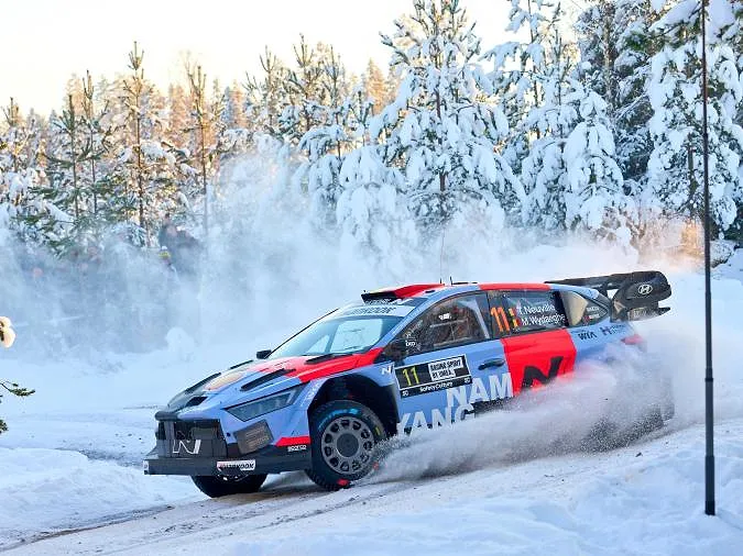 « La frustration est très grande » : Thierry Neuville a vécu un Rallye compliqué en Suède