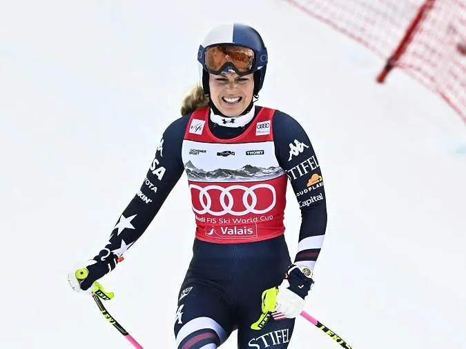 Lindsey Vonn de retour aux États-Unis : « Un grand merci à tous ceux qui, en Italie, ont pris soin de moi »