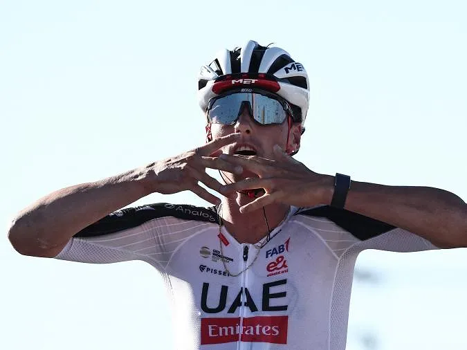 « Je veux m’excuser auprès de Maxim » : Jan Christen revient sur l’incident dans le final de la Clásica Jaén