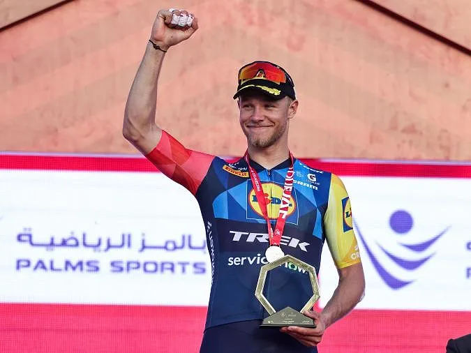 Nouvelle victoire au sprint pour Jonathan Milan, tout se jouera samedi pour Remco Evenepoel